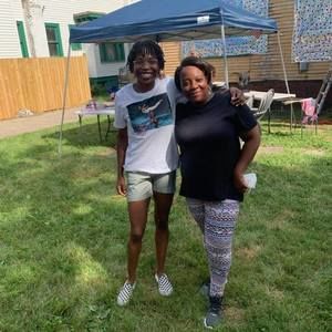 Meet your Posher, Angela